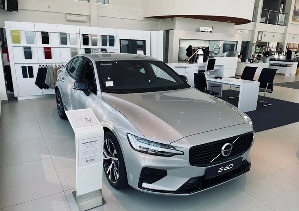 Volvo S60 cena 219900 przebieg: 2, rok produkcji 2023 z Alwernia małe 37